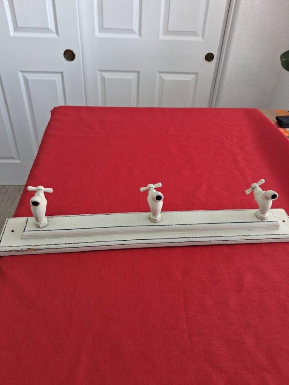Kennedy's Country Collection Decorative Faucet Rack - Picture 4 of 10